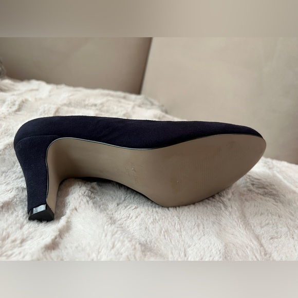 Walking Cradles Navy Suede Pump - Picture 10 of 10